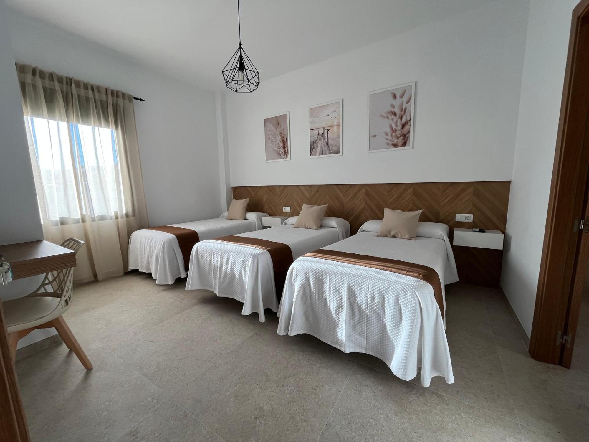 Hostal Parador De Los Llanos Torreorgaz Εξωτερικό φωτογραφία