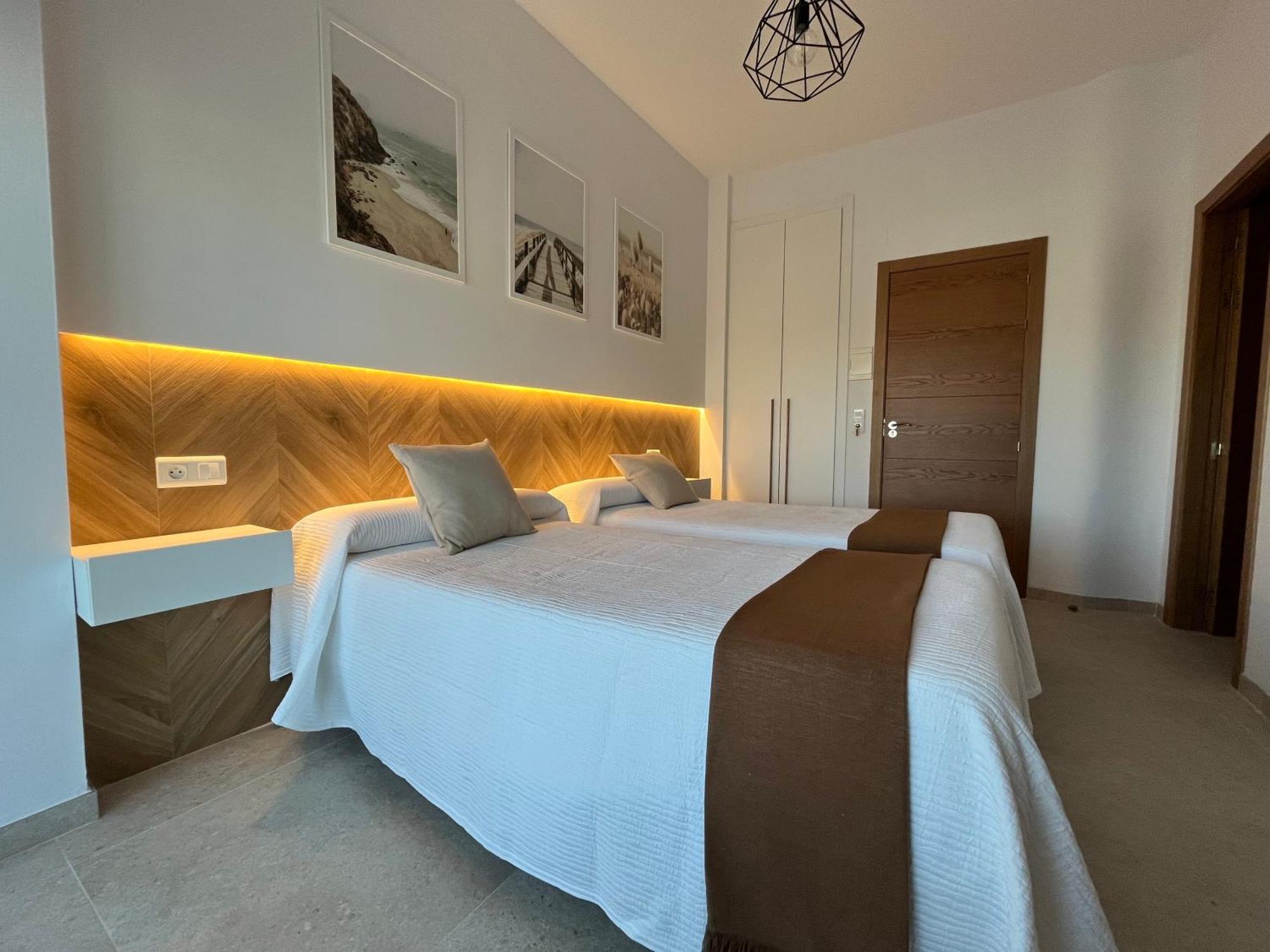 Hostal Parador De Los Llanos Torreorgaz Εξωτερικό φωτογραφία